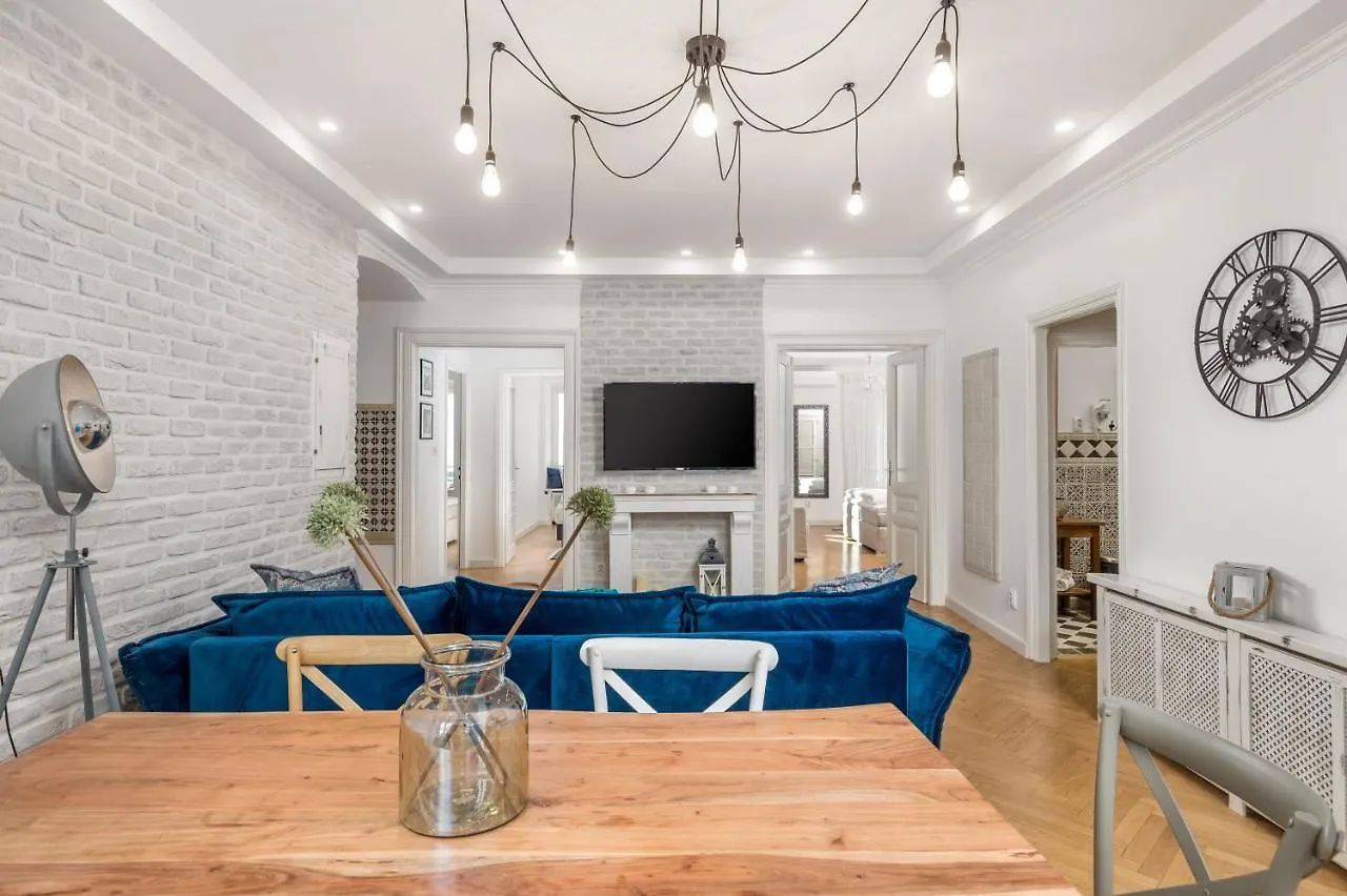Luxury Apartment Karolina Riva 101M2 Rijeka 0*,  Croatia