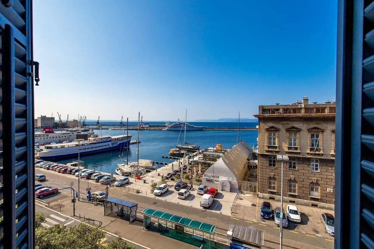 Luxury Apartment Karolina Riva 101M2 Rijeka