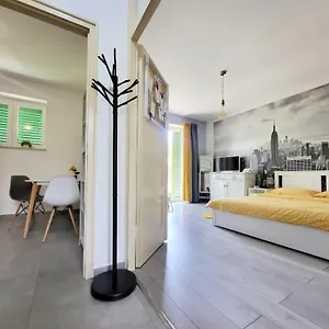  Apartment Cozy With Balcony 10 Min From The